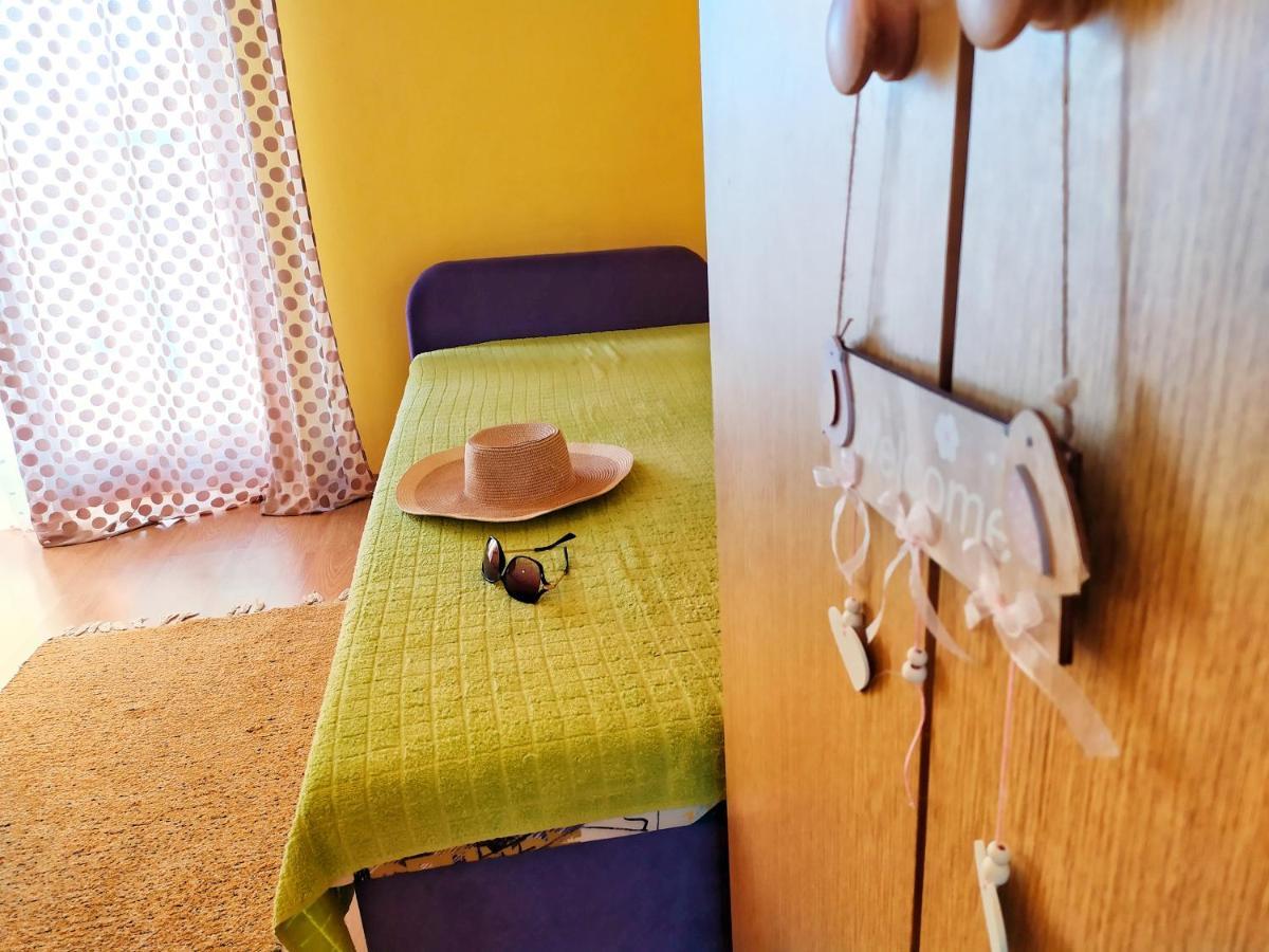 Cozy Apartments Danica Novalja With Terrace - First Floor Esterno foto