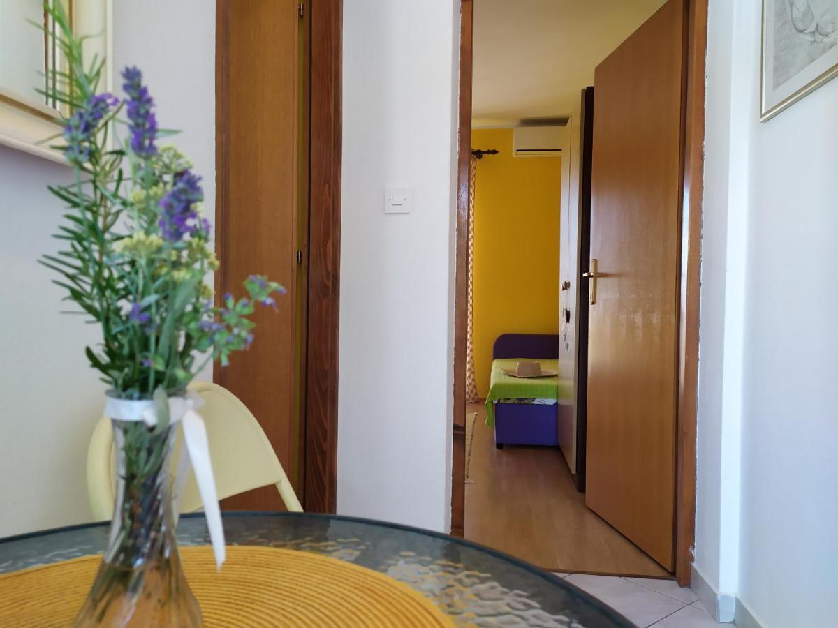 Cozy Apartments Danica Novalja With Terrace - First Floor Esterno foto